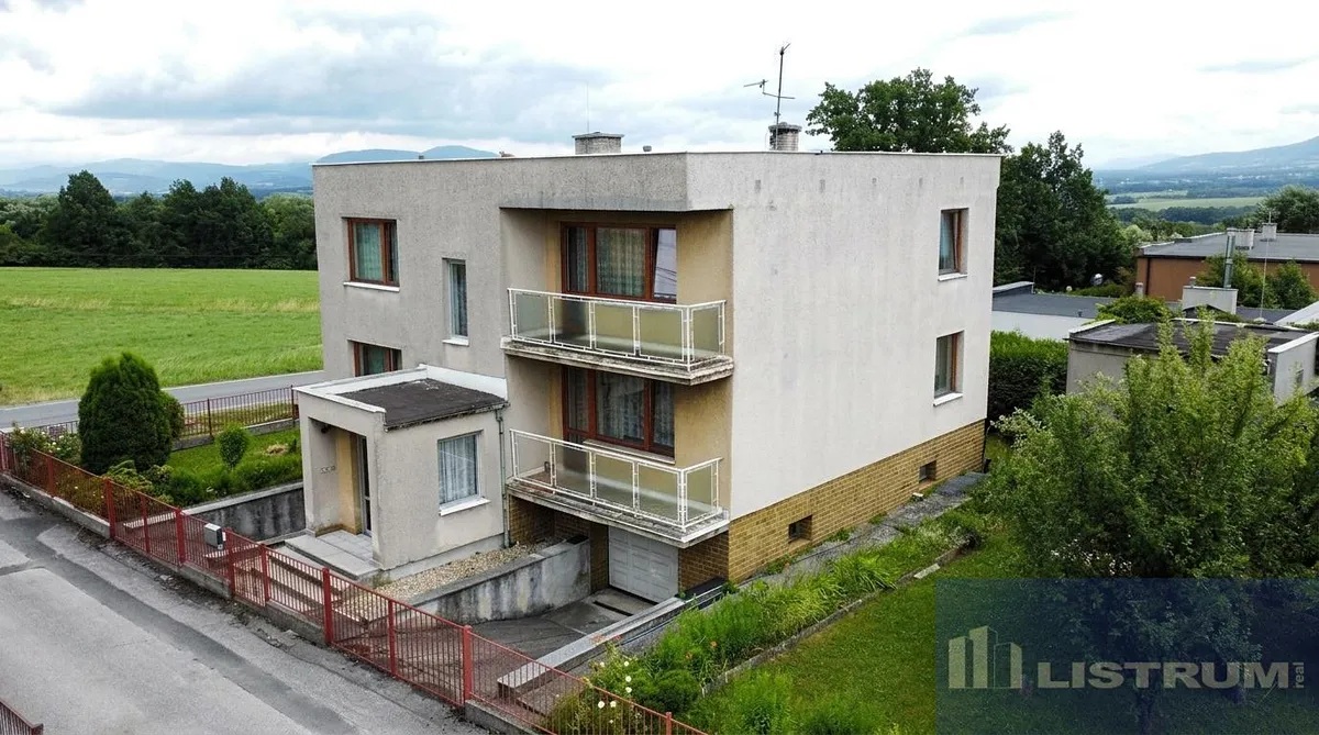 Prodej rodinného domu 320 m², pozemek 729 m²